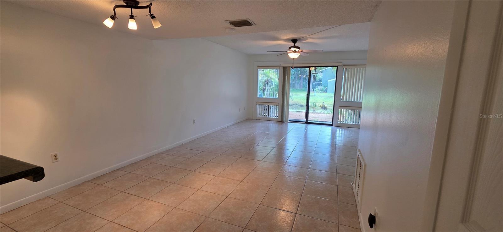 Image 12 of 49 For 6124 Peregrine Avenue D06