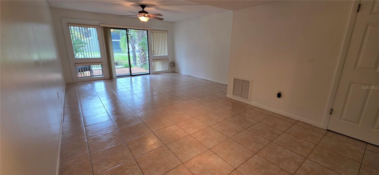 Image 6 of 49 For 6124 Peregrine Avenue D06