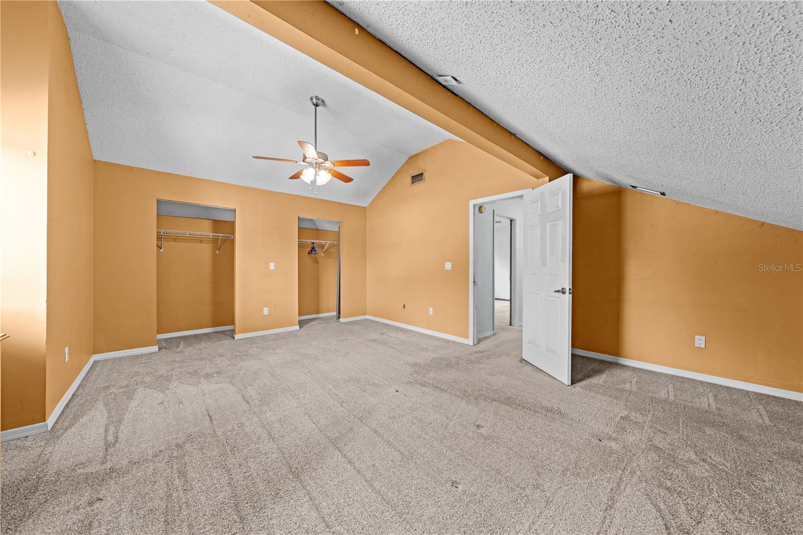 Image 45 of 72 For 1870 King Edward Drive