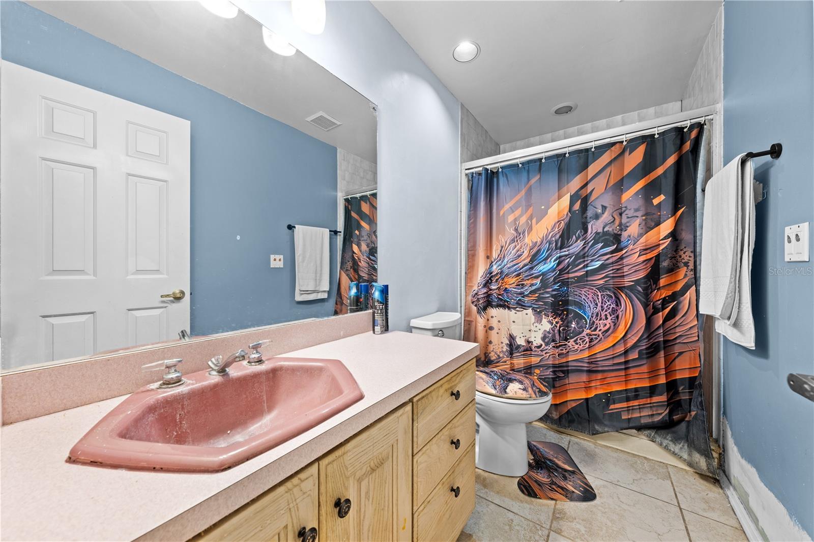 Image 47 of 72 For 1870 King Edward Drive