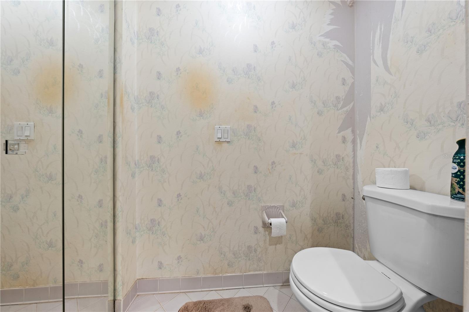 Image 49 of 72 For 1870 King Edward Drive