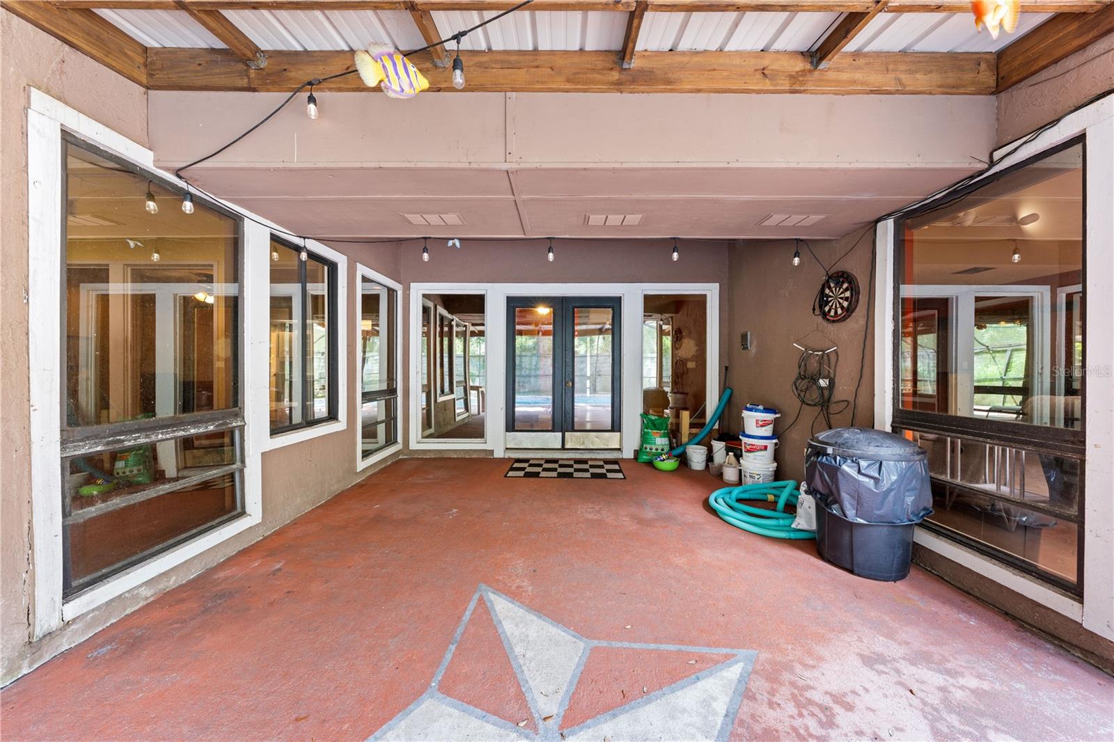 Image 55 of 72 For 1870 King Edward Drive
