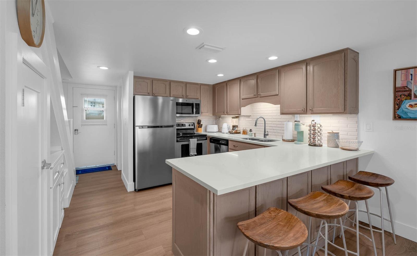 Image 13 of 39 For 4831 Saxon Drive 2050