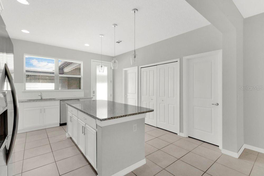 Image 8 of 48 For 5043 Walker Street