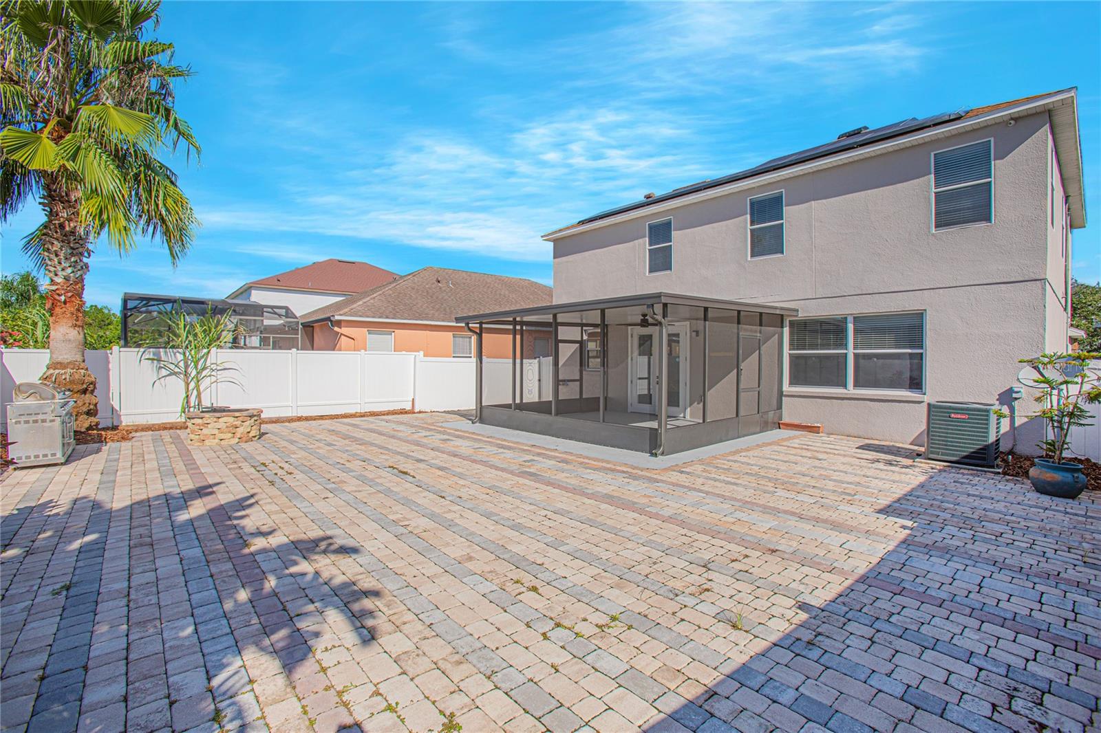 Image 17 of 48 For 10014 Medallion Bluff Lane