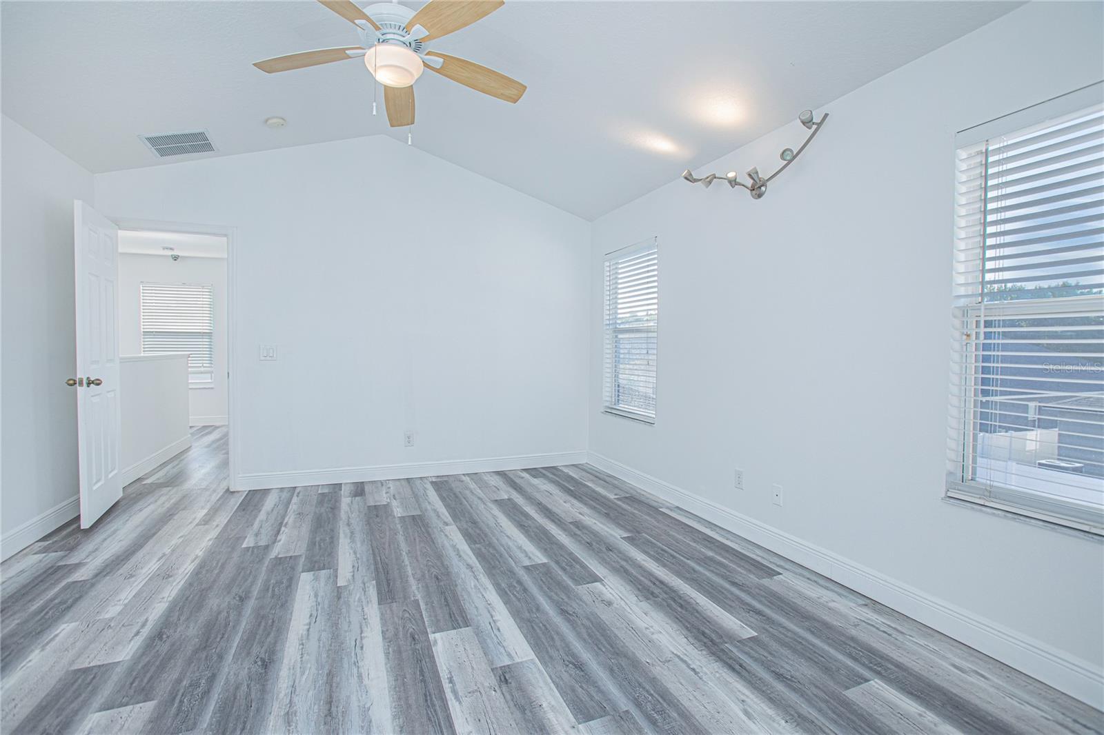 Image 37 of 48 For 10014 Medallion Bluff Lane