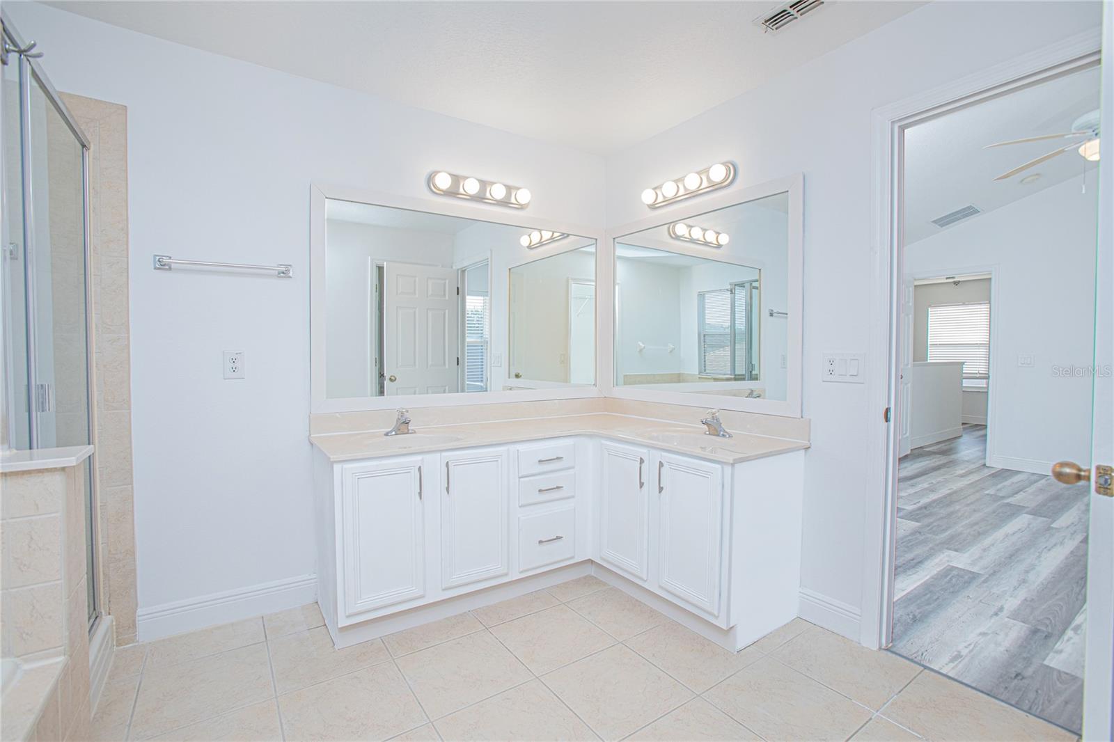 Image 41 of 48 For 10014 Medallion Bluff Lane