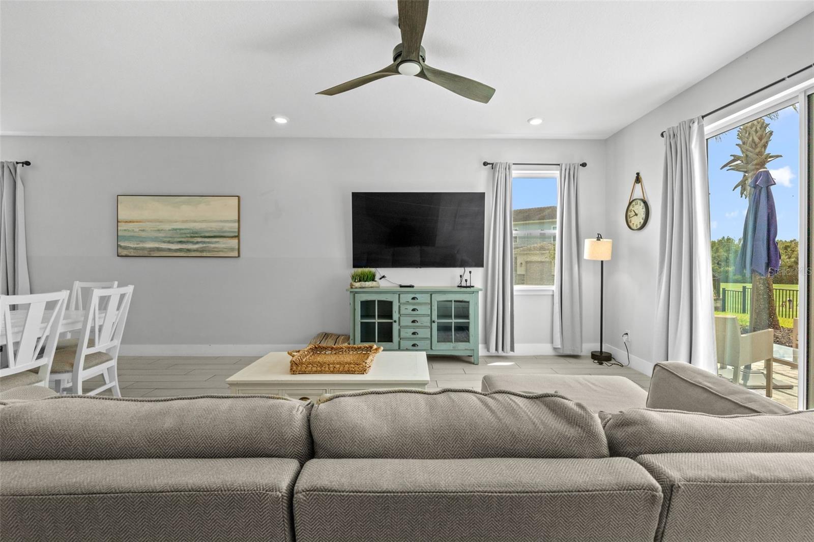 Image 21 of 66 For 844 Driving Range Court