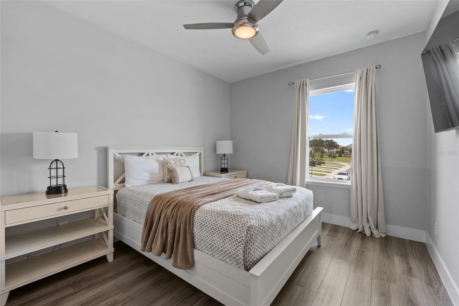 Image 34 of 66 For 844 Driving Range Court