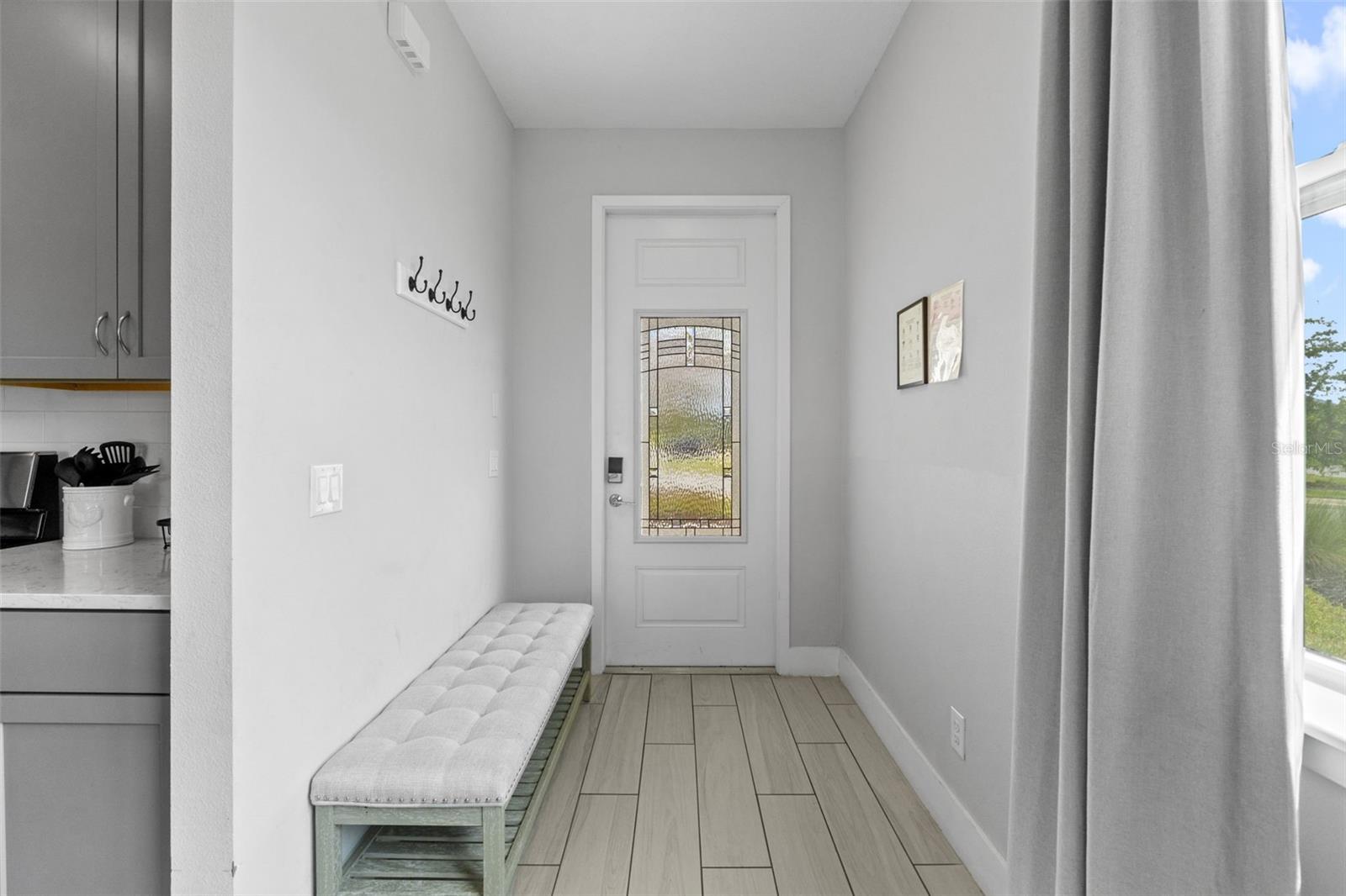 Image 9 of 66 For 844 Driving Range Court