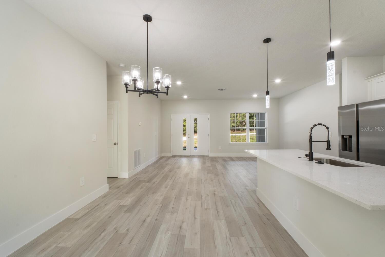 Listing photo id 9 for 9371 Cougar Paw Drive