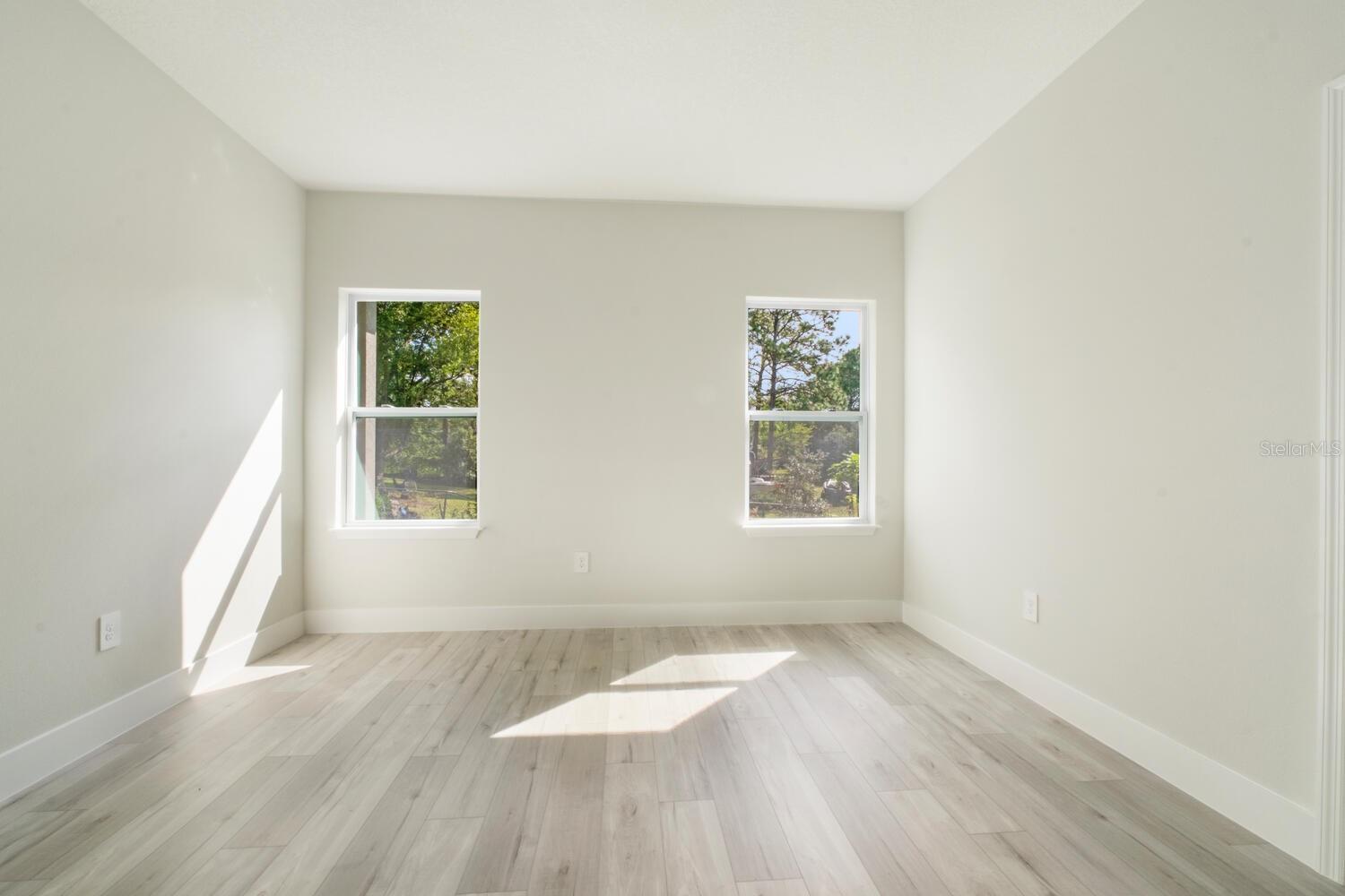 Listing photo id 16 for 9371 Cougar Paw Drive