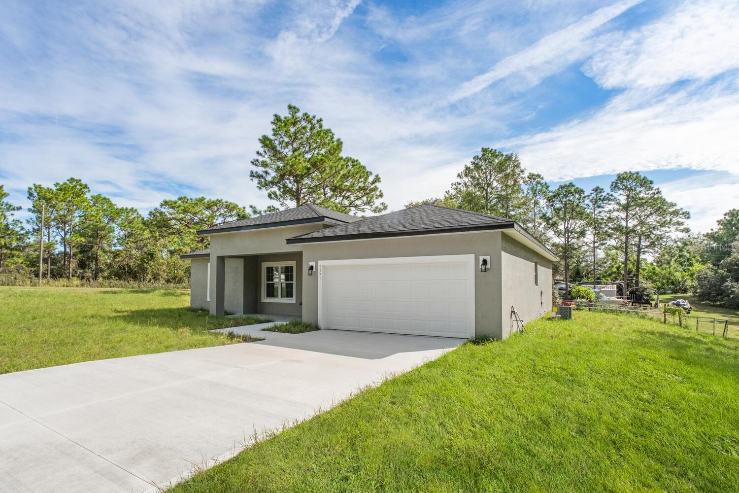 Listing photo id 0 for 9371 Cougar Paw Drive