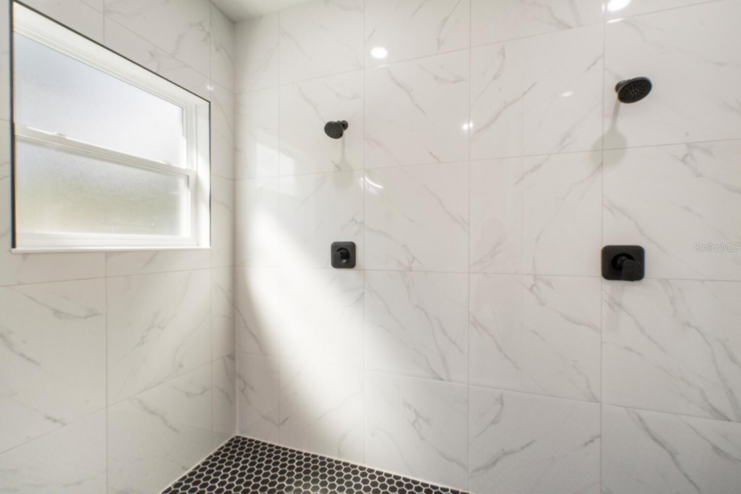 Listing photo id 19 for 9371 Cougar Paw Drive