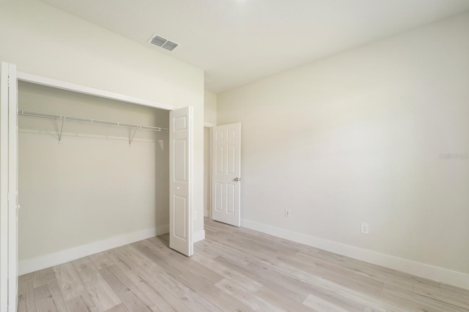 Listing photo id 26 for 9371 Cougar Paw Drive