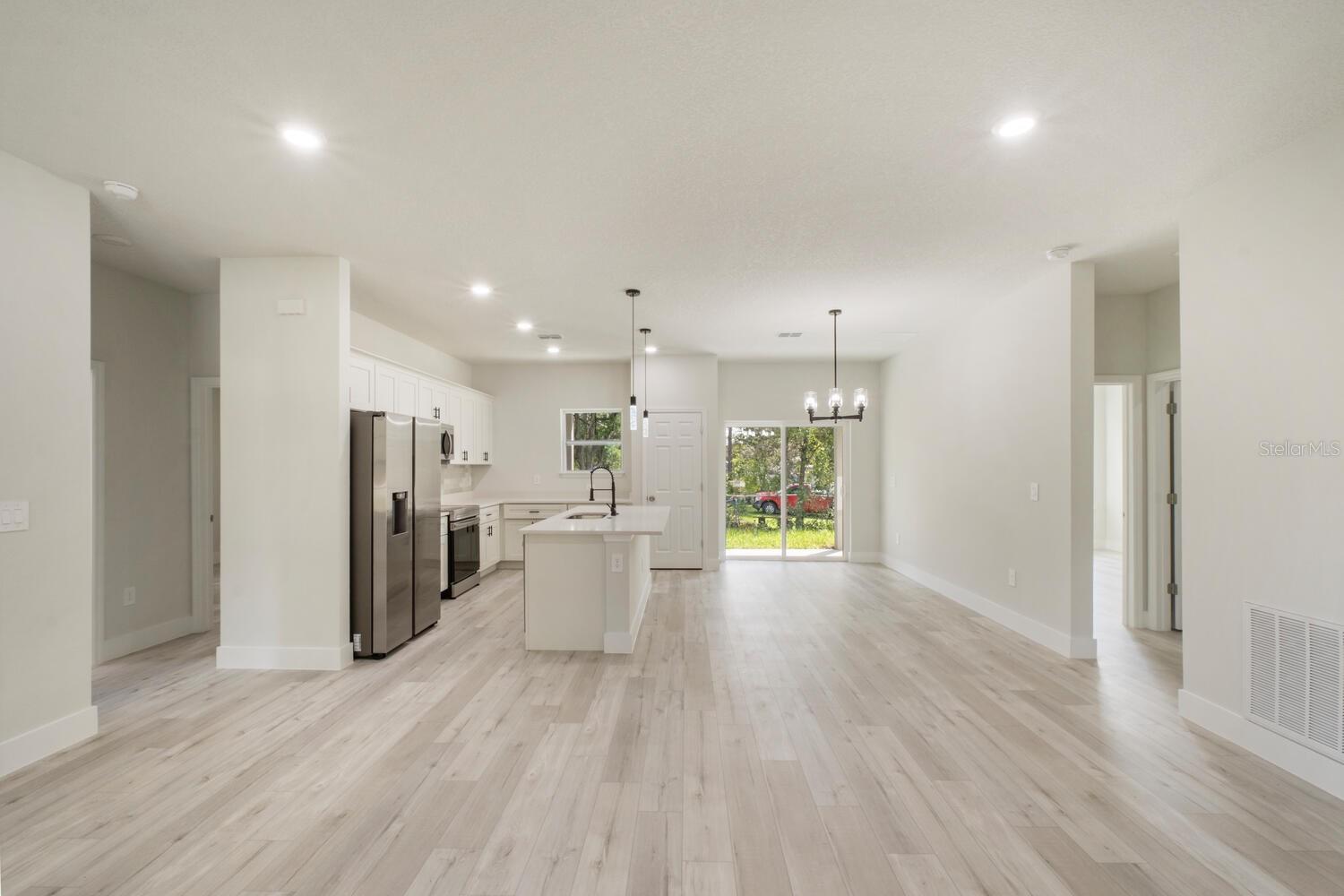 Listing photo id 6 for 9371 Cougar Paw Drive