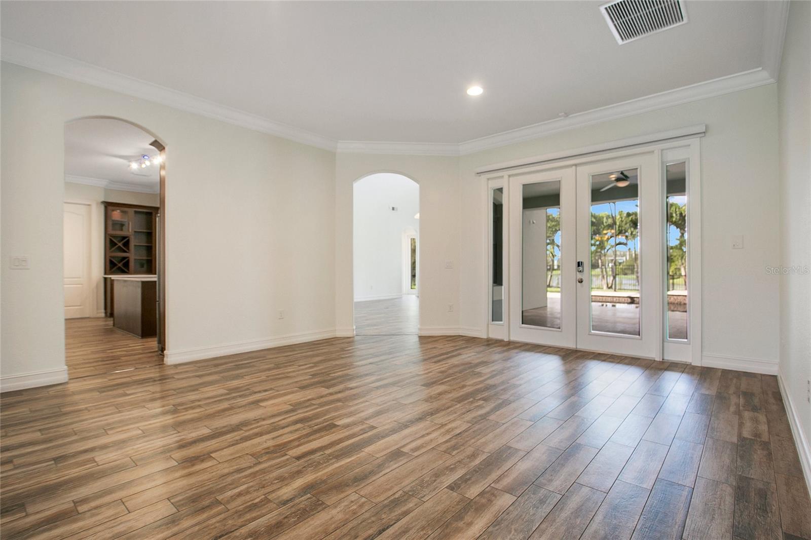 Image 10 of 45 For 10020 Hatton Circle