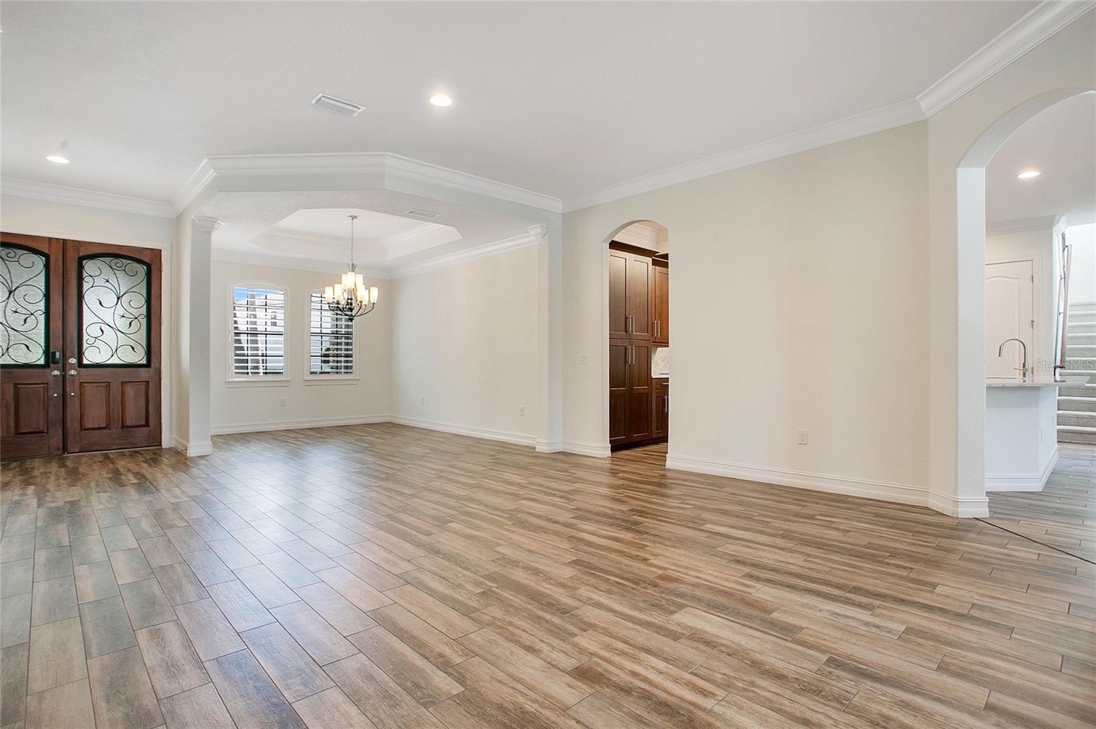 Image 11 of 45 For 10020 Hatton Circle