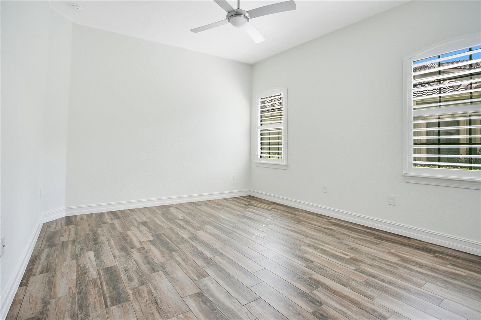 Image 17 of 45 For 10020 Hatton Circle