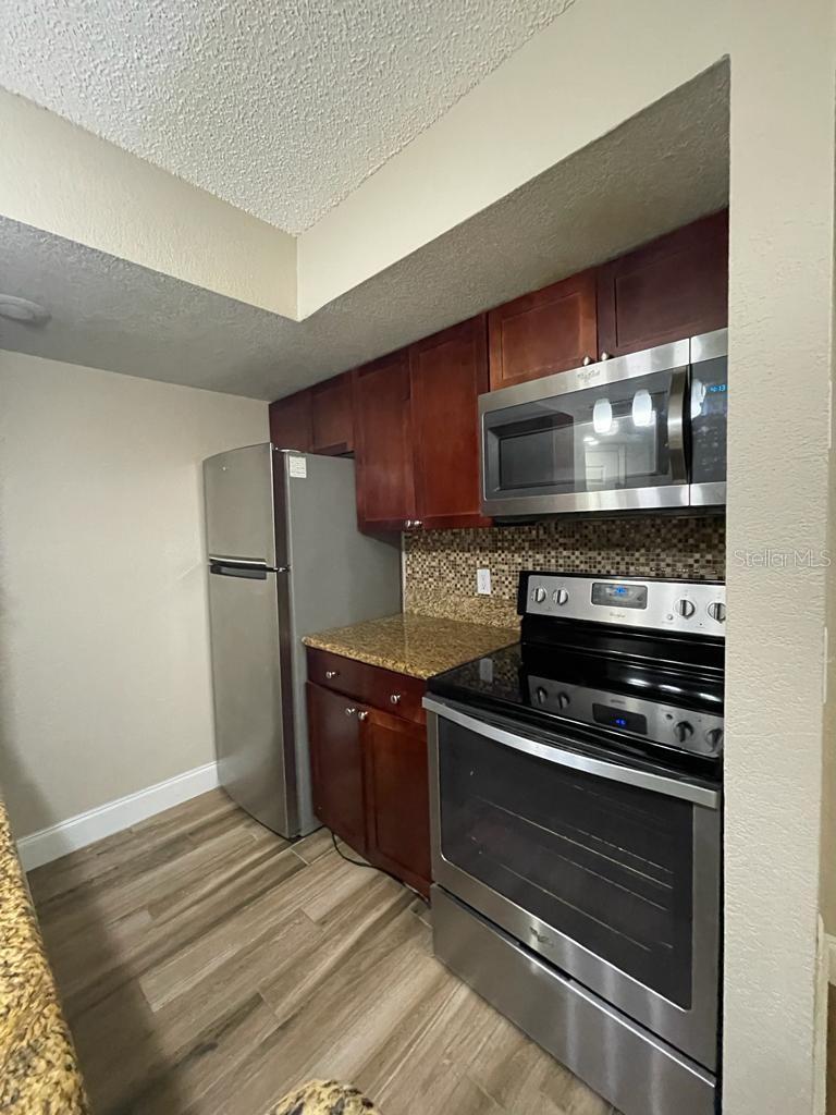 Image 20 of 30 For 5148 Conroy Road 18