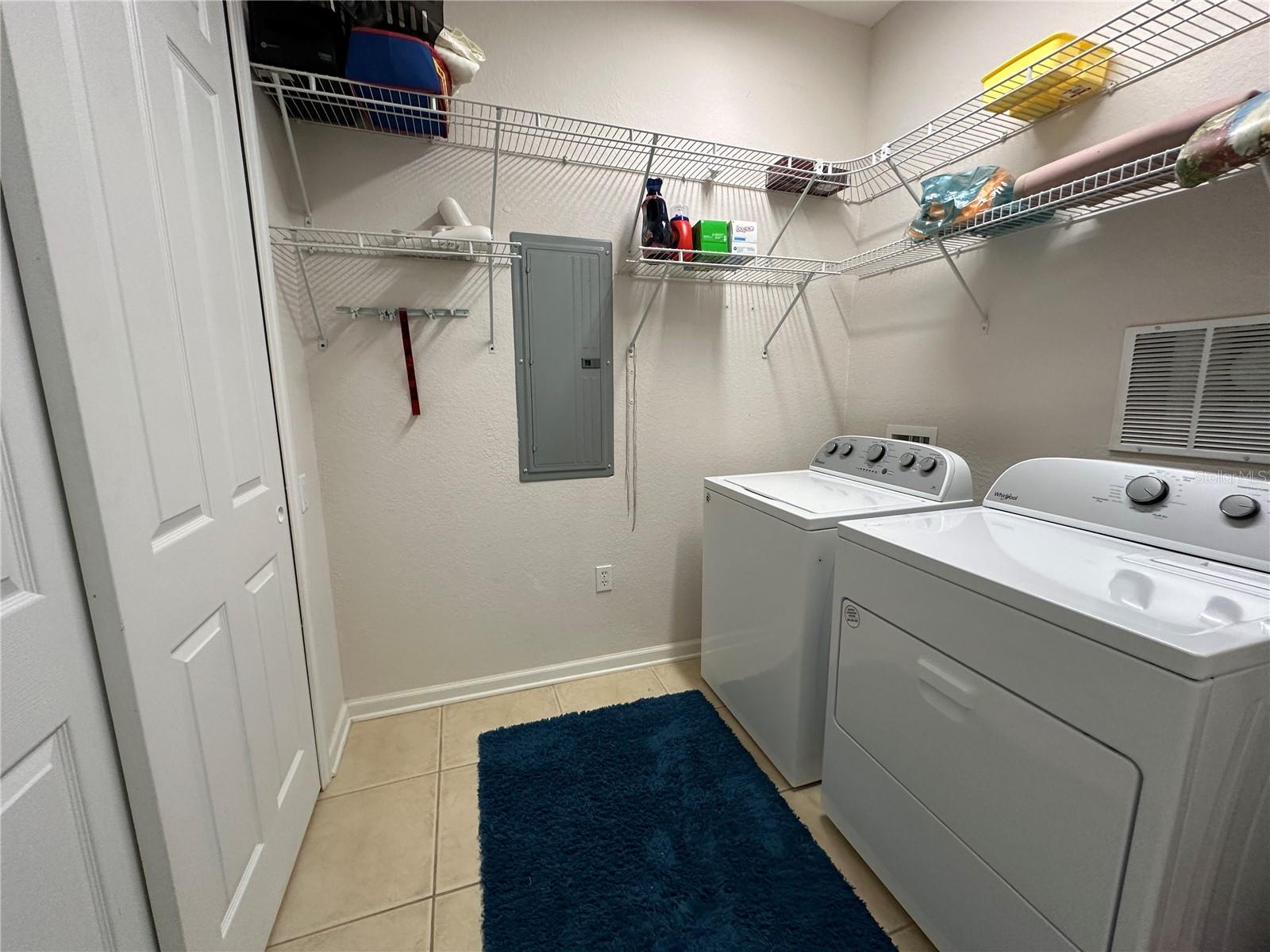 Image 13 of 67 For 5036 Shoreway Loop 305