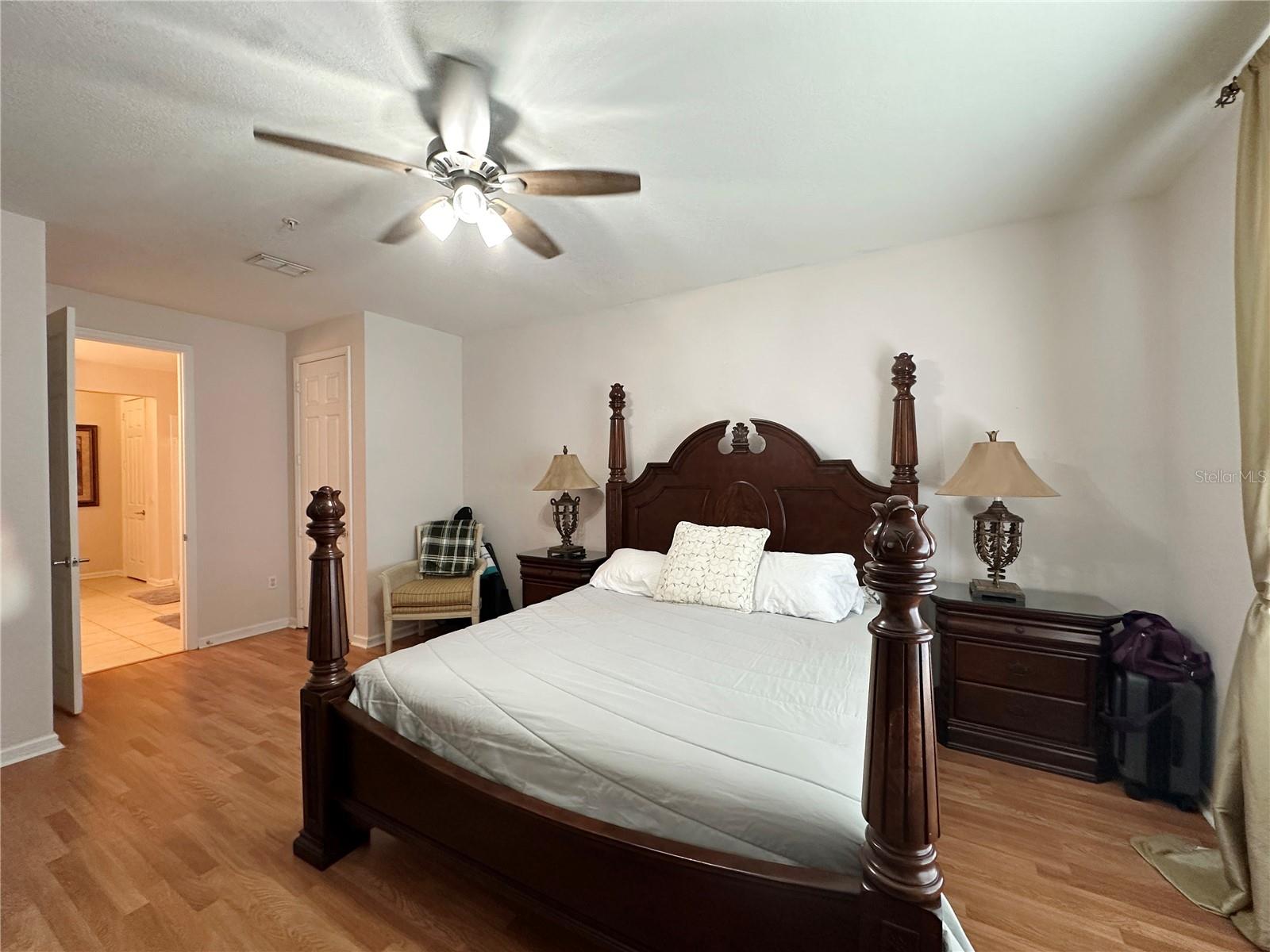 Image 16 of 67 For 5036 Shoreway Loop 305