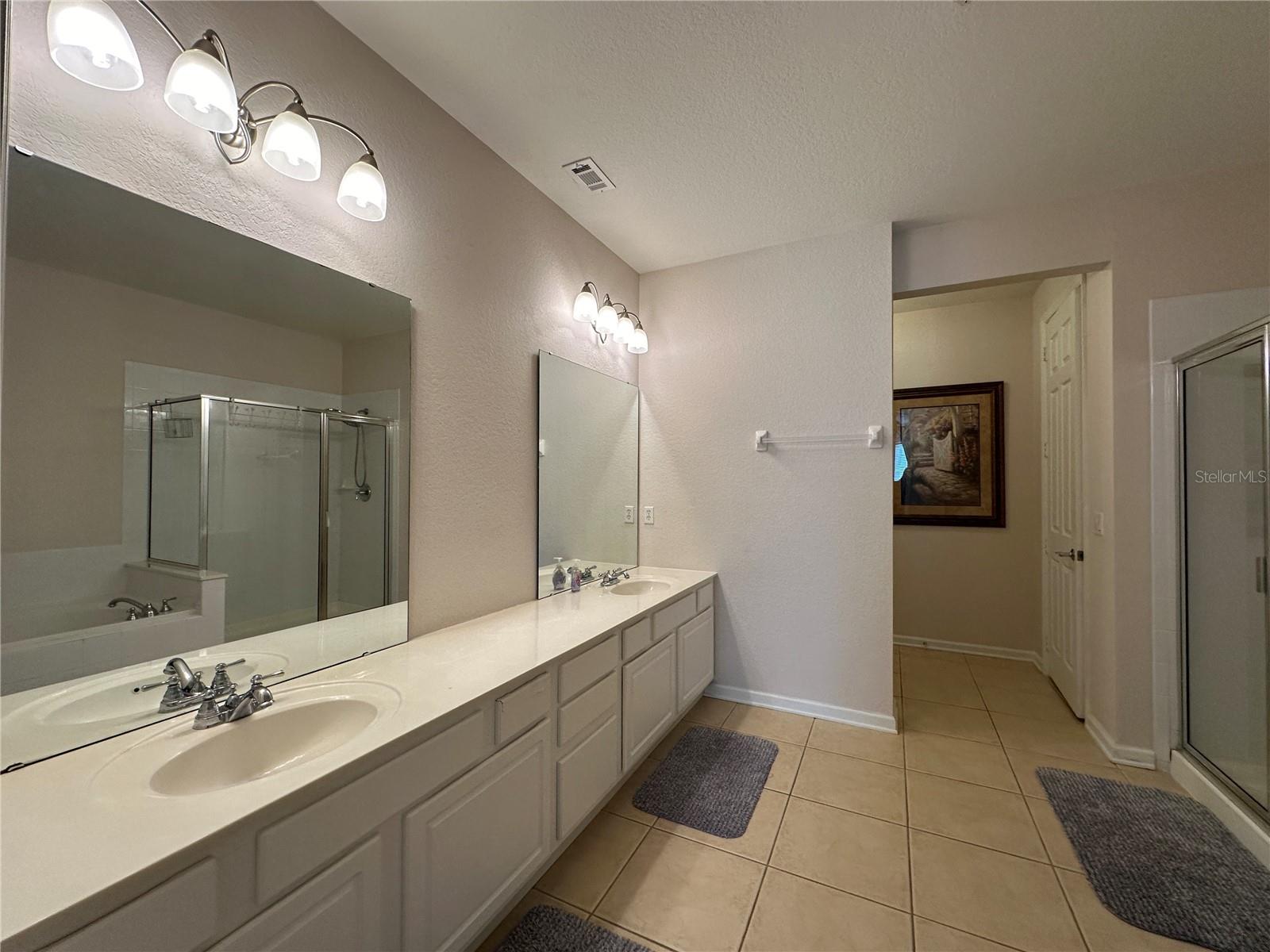 Image 17 of 67 For 5036 Shoreway Loop 305