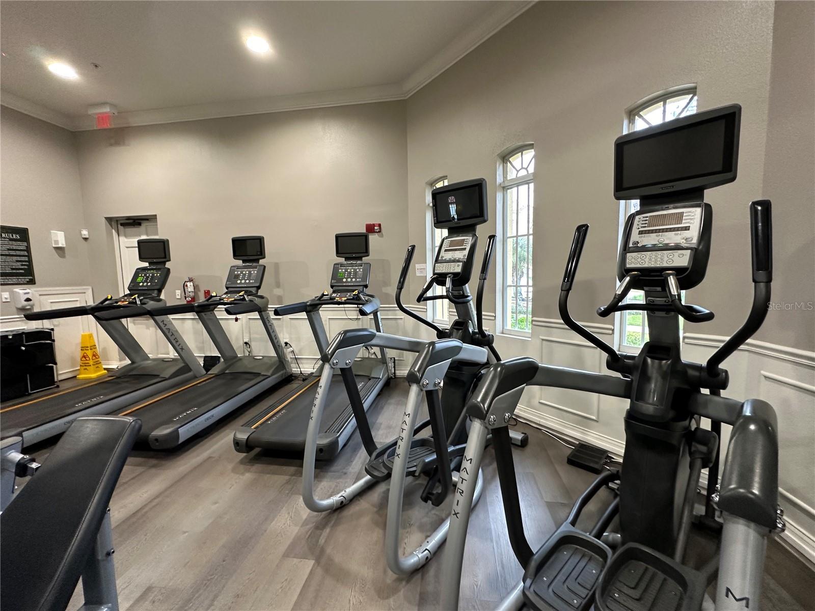 Image 33 of 67 For 5036 Shoreway Loop 305