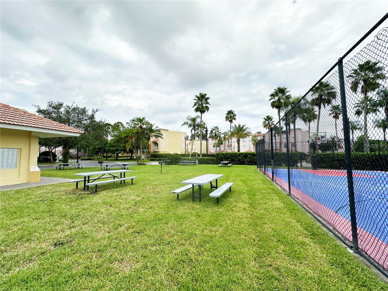 Image 63 of 67 For 5036 Shoreway Loop 305