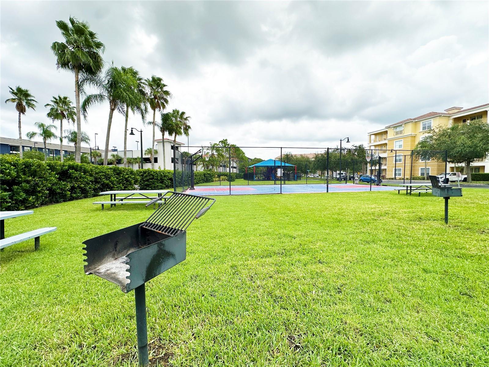Image 64 of 67 For 5036 Shoreway Loop 305