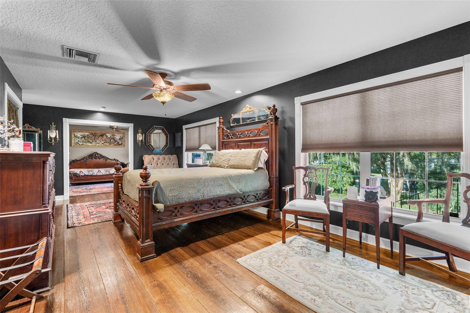 Image 37 of 53 For 126 Palmetto Avenue