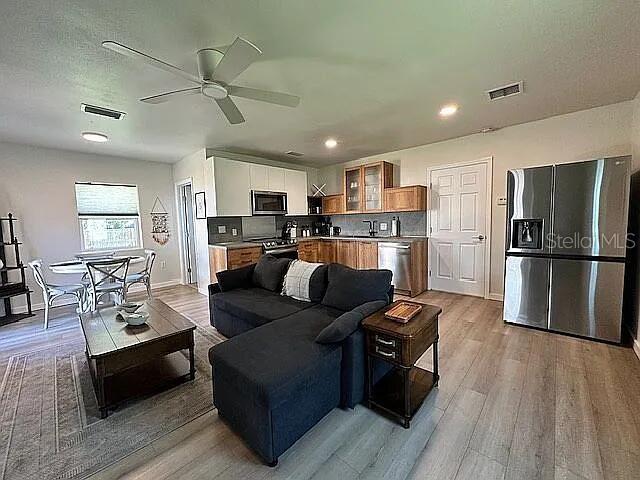 Image 2 of 11 For 2117 Palm Terrace