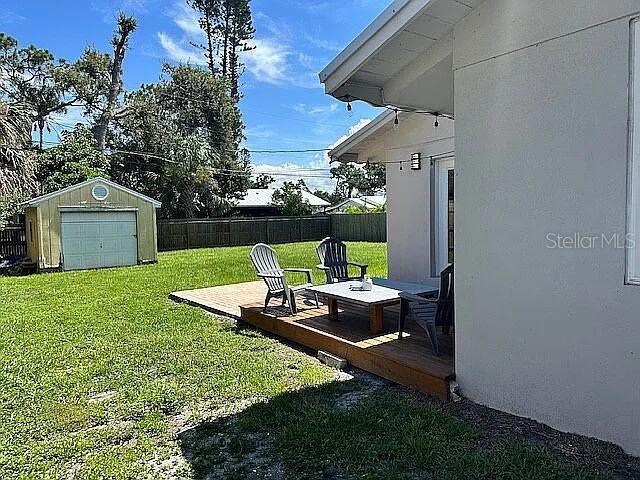 Image 7 of 11 For 2117 Palm Terrace