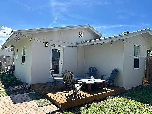 Image 8 of 11 For 2117 Palm Terrace
