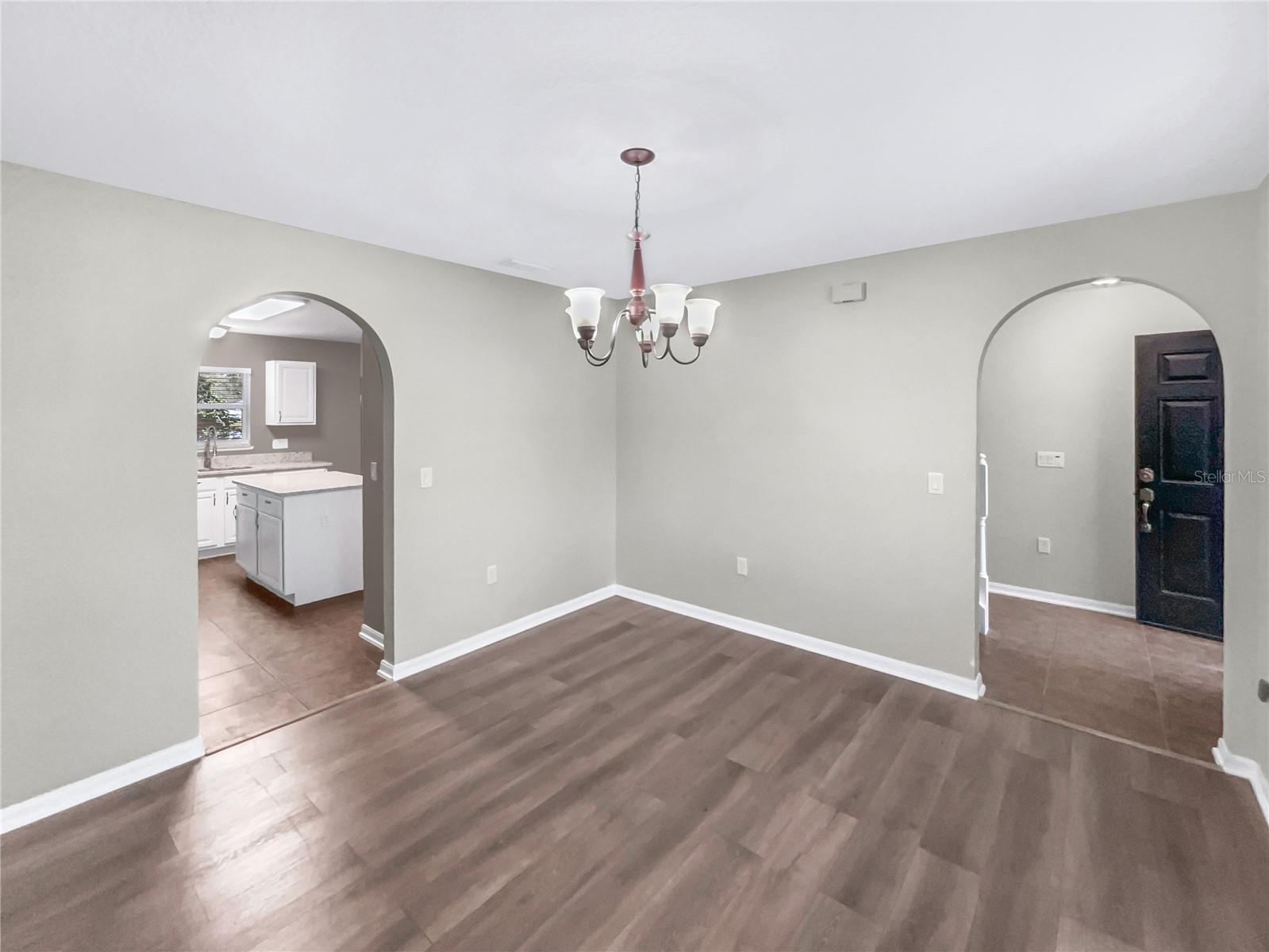 Image 11 of 39 For 5361 Silver Thistle Lane