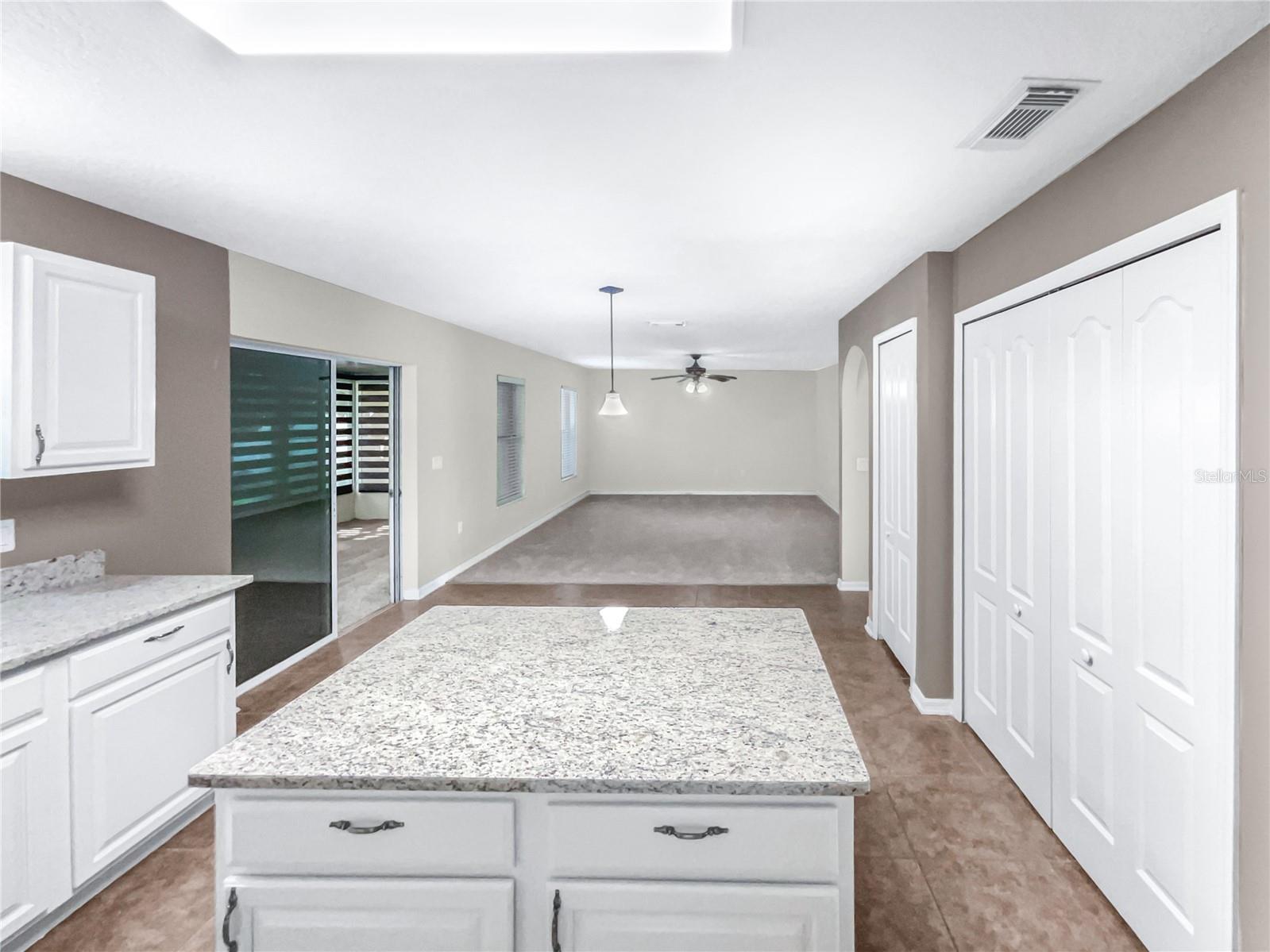 Image 20 of 39 For 5361 Silver Thistle Lane