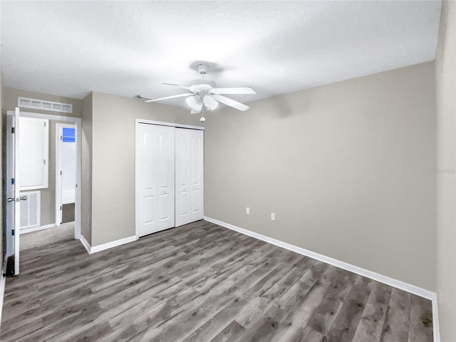 Image 32 of 39 For 5361 Silver Thistle Lane