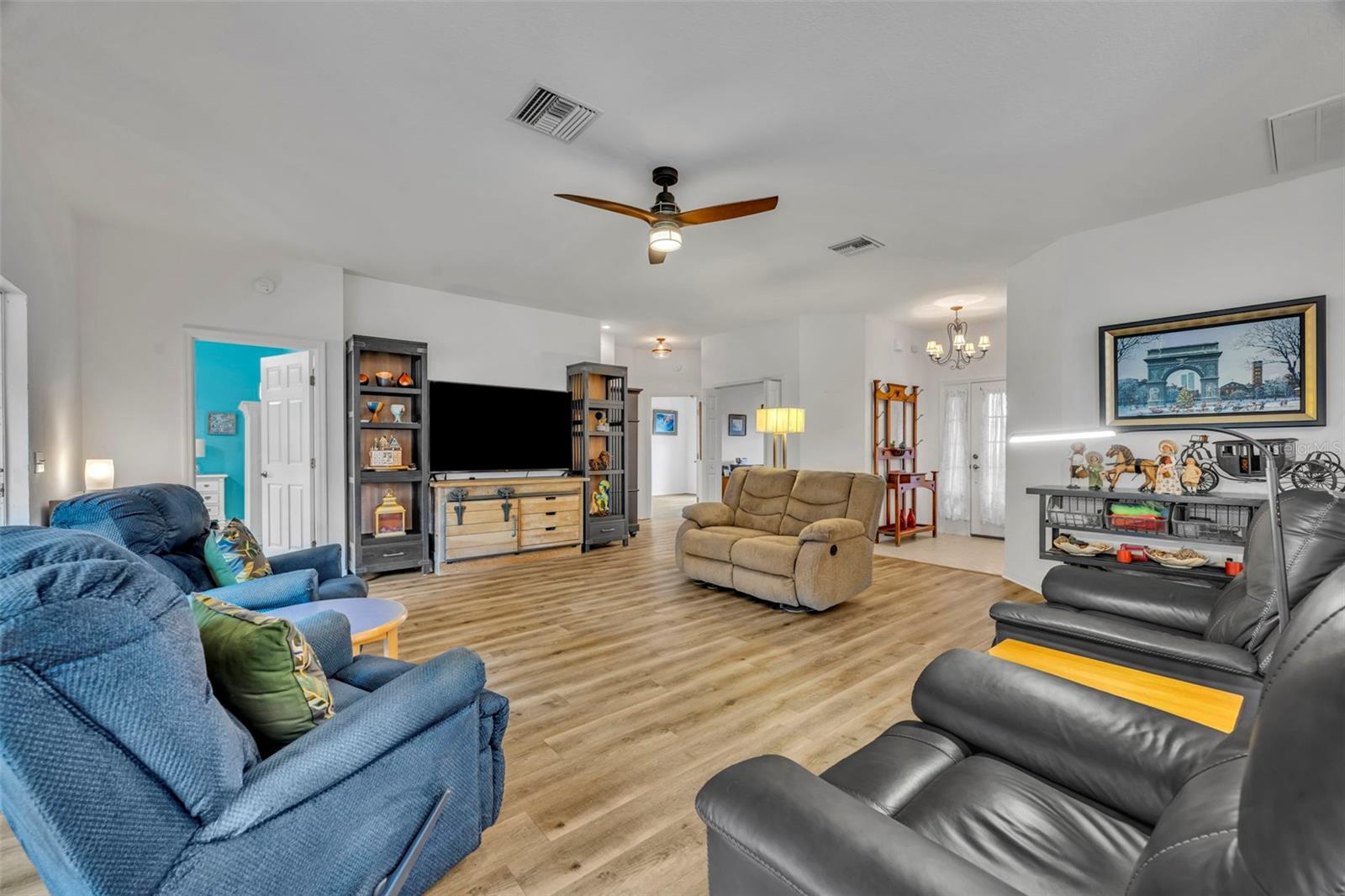 Image 4 of 51 For 4115 Aberdeen Lane