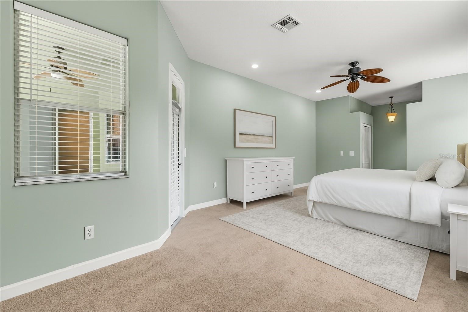 Image 12 of 34 For 6894 Hidden Glade Place