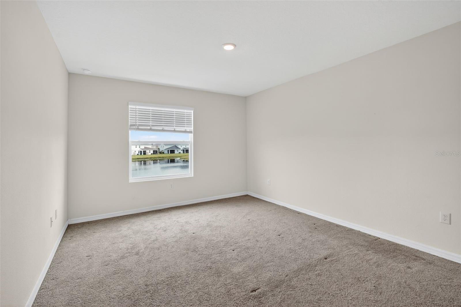 Image 16 of 33 For 11407 Planetree Place