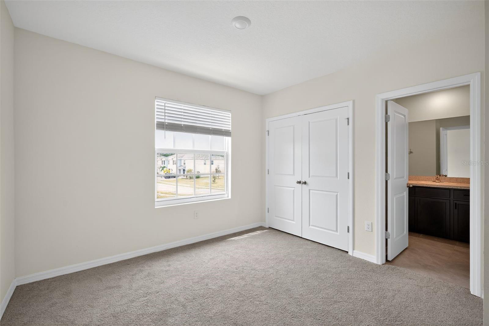 Image 23 of 33 For 11407 Planetree Place