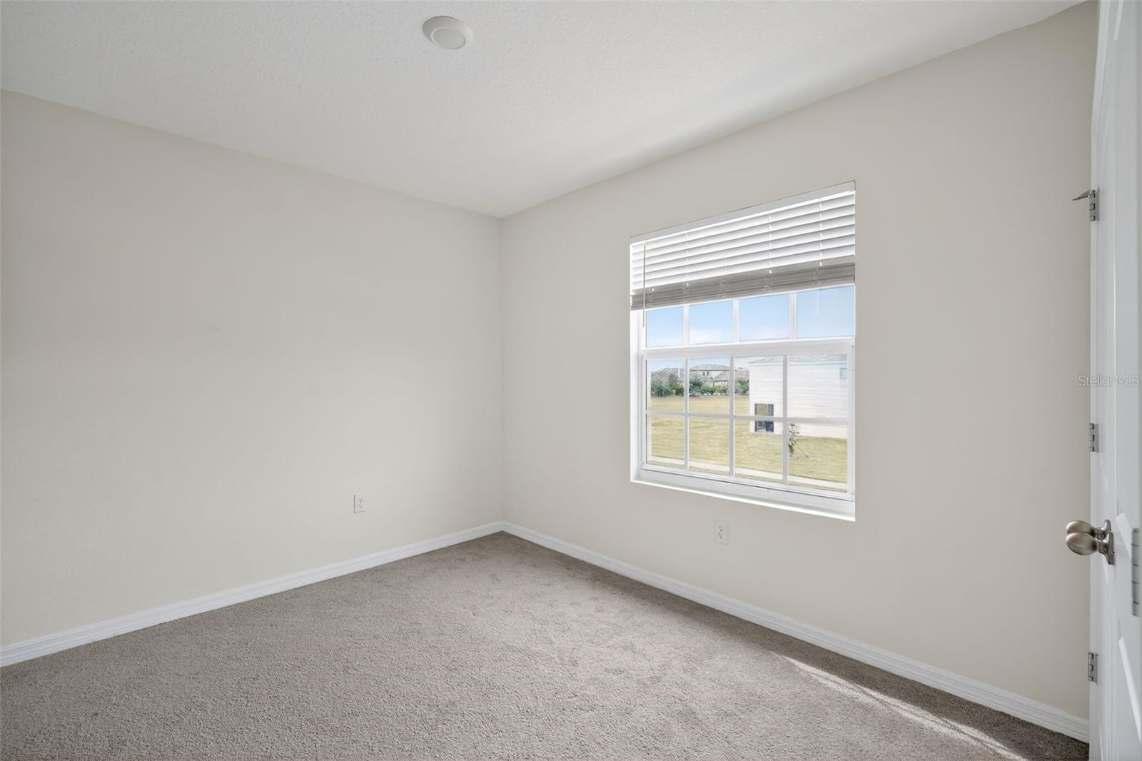 Image 25 of 33 For 11407 Planetree Place