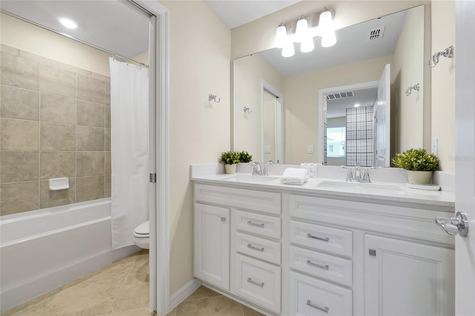 Image 54 of 89 For 16100 Palm Frond Avenue