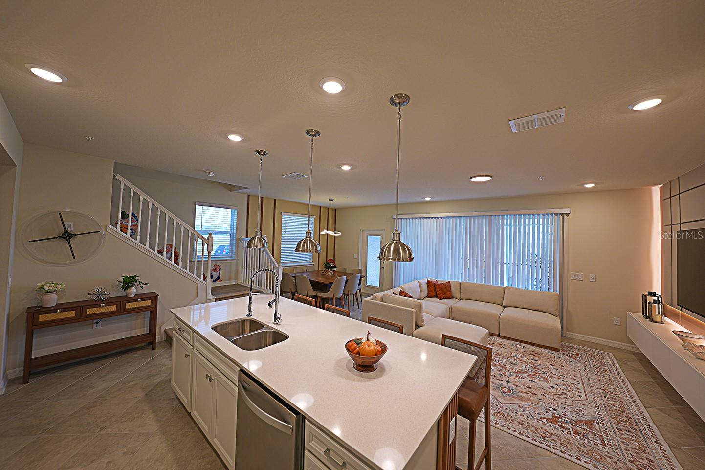 Image 6 of 51 For 16100 Palm Frond Avenue