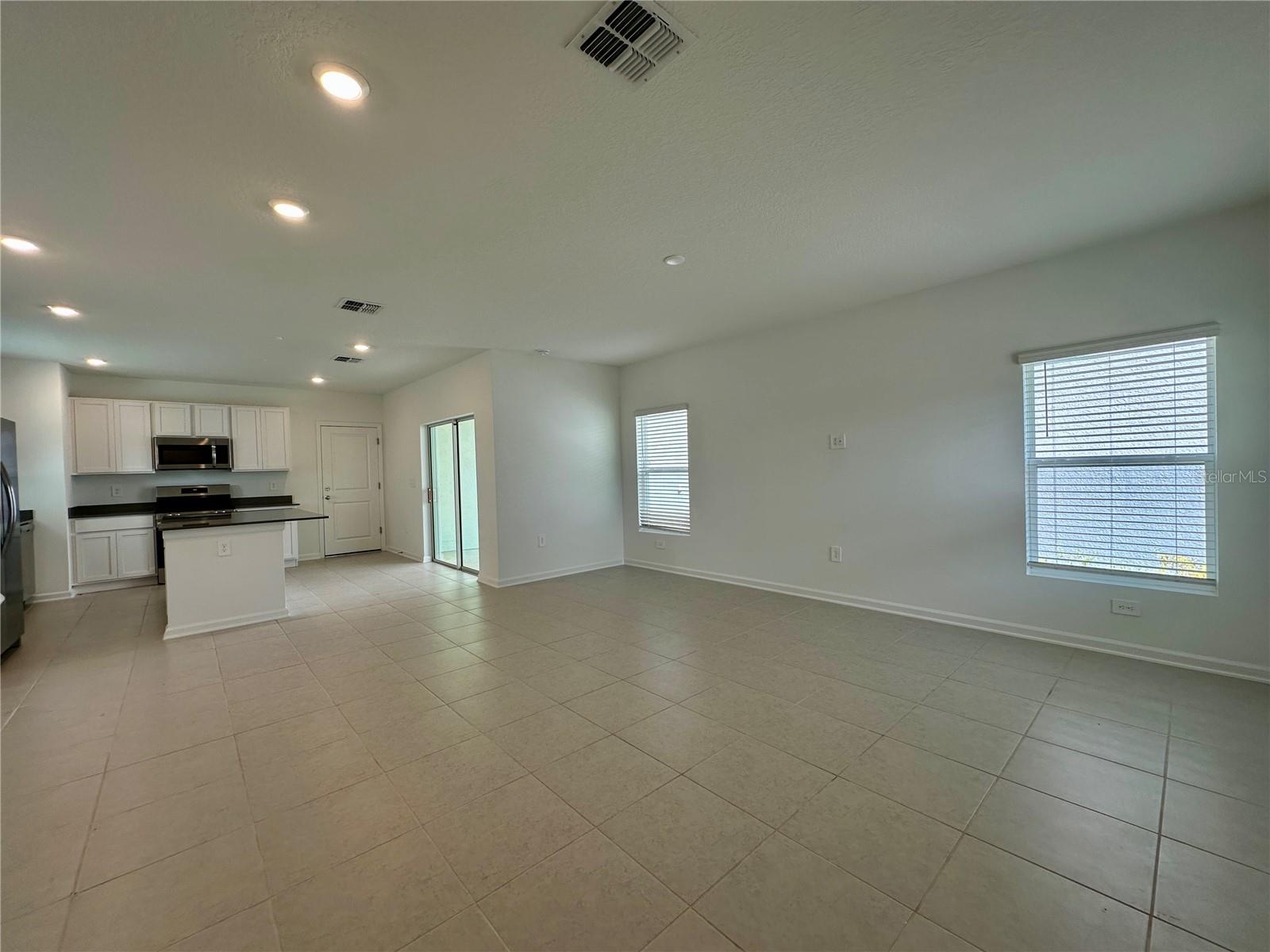Image 11 of 40 For 7139 Sienna Oak Alley