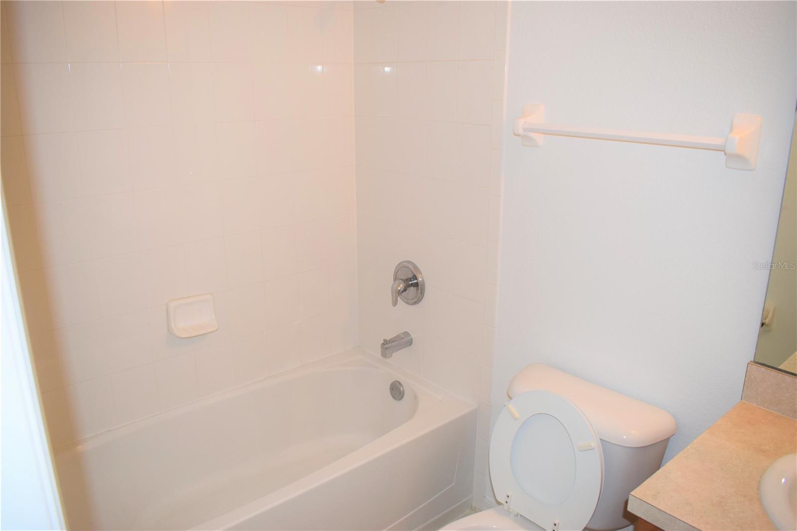 Image 12 of 23 For 521 Cresting Oak Circle 76
