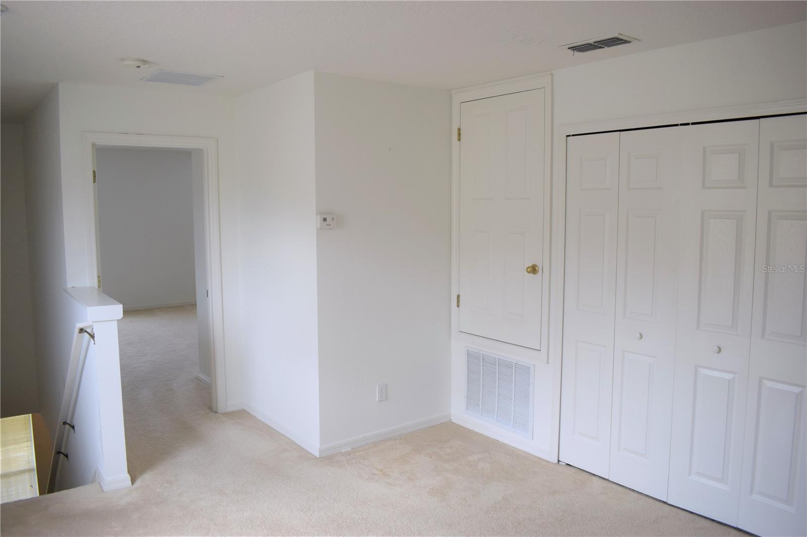 Image 16 of 23 For 521 Cresting Oak Circle 76
