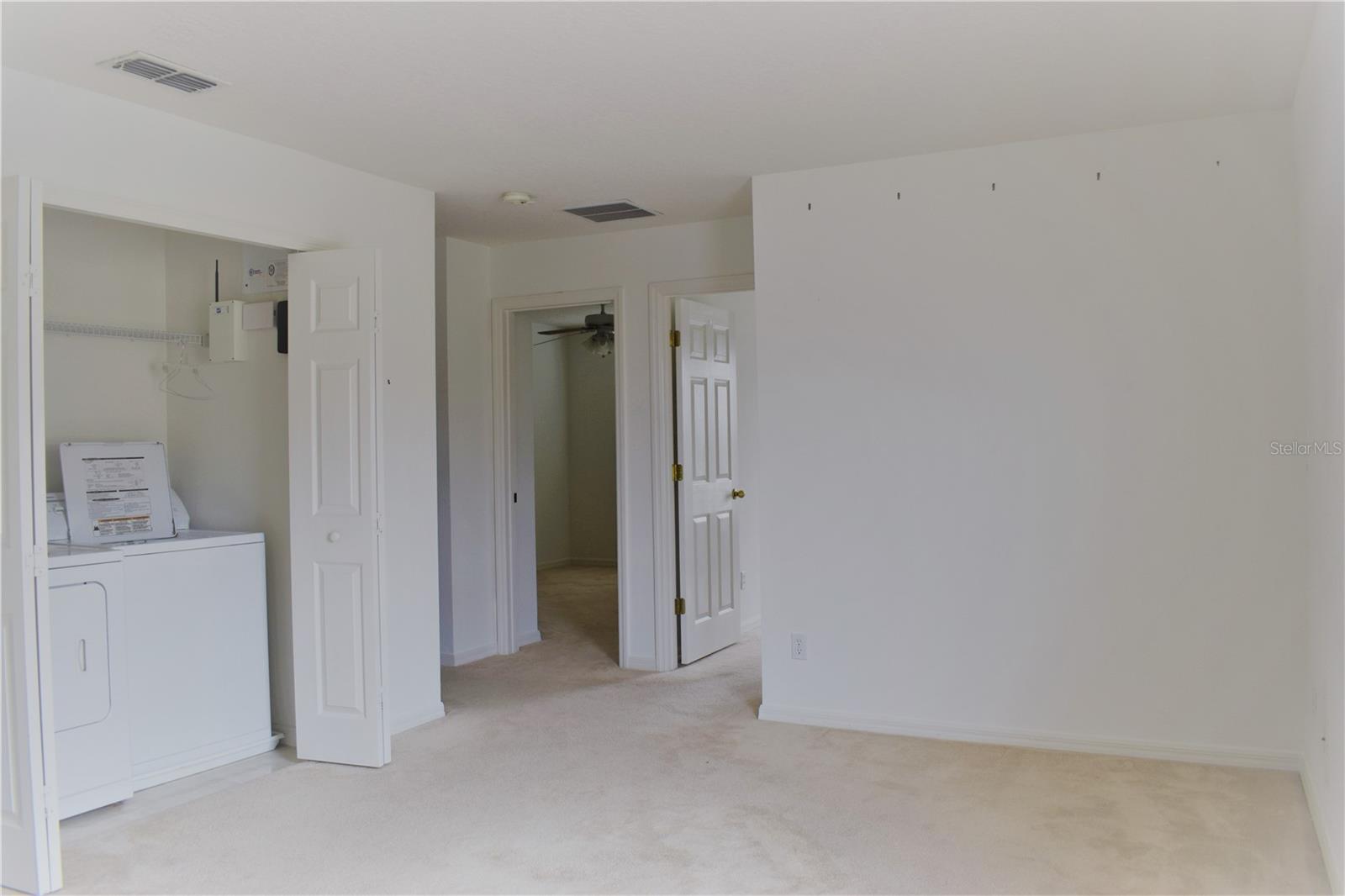 Image 18 of 23 For 521 Cresting Oak Circle 76