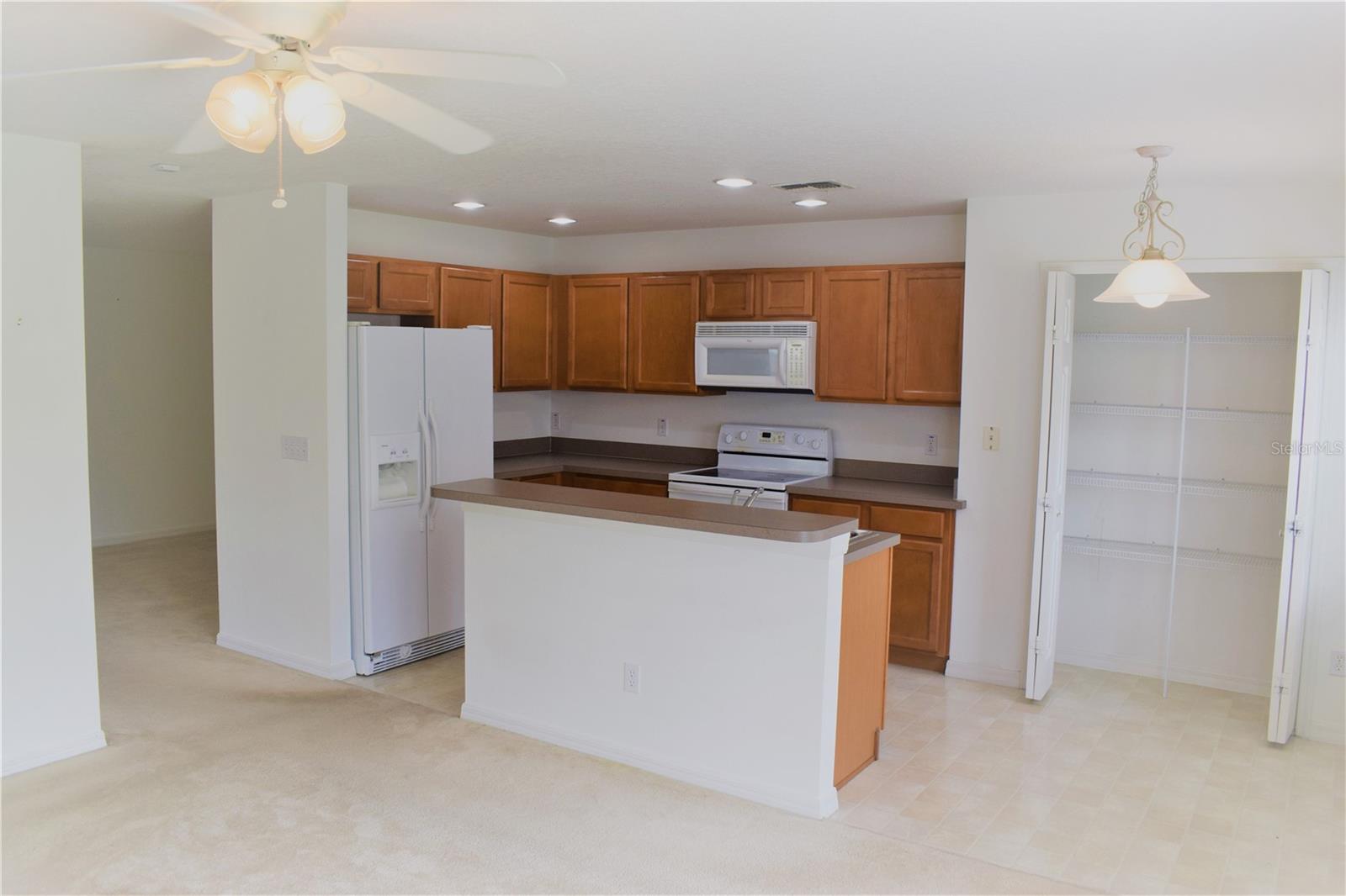Image 5 of 23 For 521 Cresting Oak Circle 76