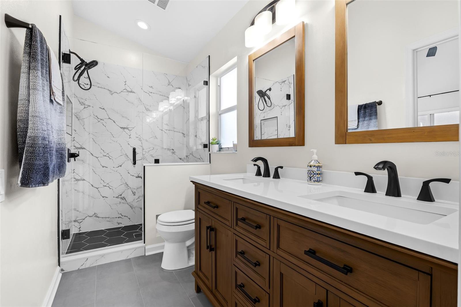 Image 12 of 55 For 2966 Eglington Drive